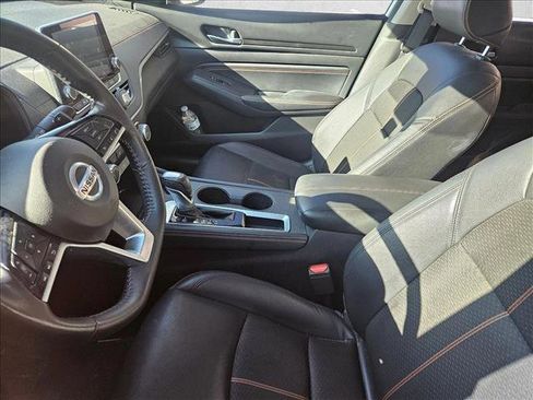 Used 2020 Nissan Altima 2.5 SR w/ Premium Package image 26