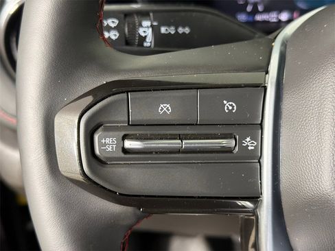 Used 2026 Chevrolet Colorado Z71 w/ Technology Package image 26