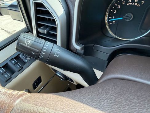 Used 2020 Ford F150 Lariat w/ Equipment Group 501A Mid image 21