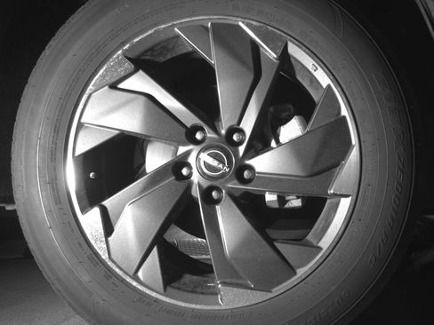 Used 2025 Nissan Rogue SV image 13