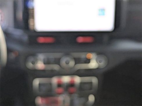 Used 2024 Jeep Gladiator Rubicon w/ Technology Group image 18