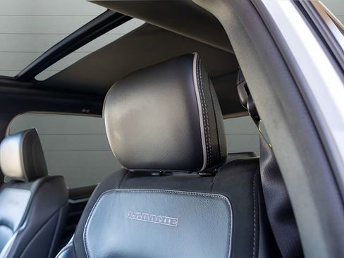 Used 2023 RAM 1500 Laramie AWD/4WD image 48