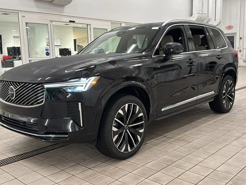 New 2026 Volvo XC90 T8 Plus image 9