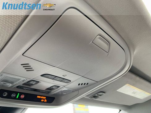 Used 2023 GMC Acadia AT4 w/ Technology Package image 25