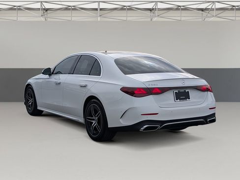 Used 2025 Mercedes-Benz E 350 Sedan image 11