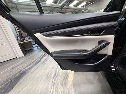 Used 2022 MAZDA MAZDA3 s image 48