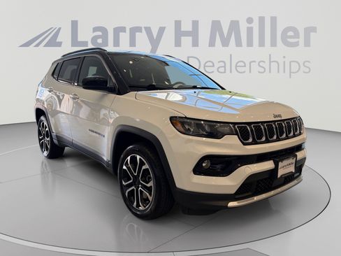 Used 2024 Jeep Compass Limited AWD/4WD image 7