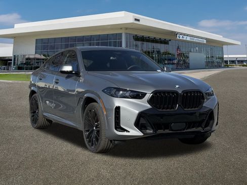 New 2026 BMW X6 xDrive40i image 2
