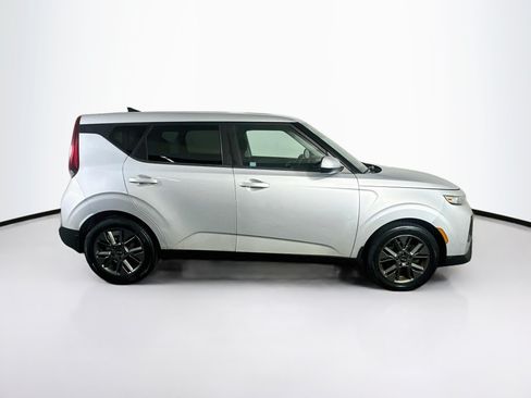 Used 2021 Kia Soul S FWD image 10