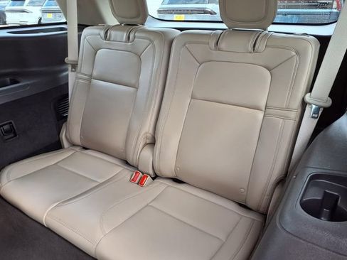 Used 2020 Lincoln Aviator Reserve w/ Elements Package Plus RWD image 6