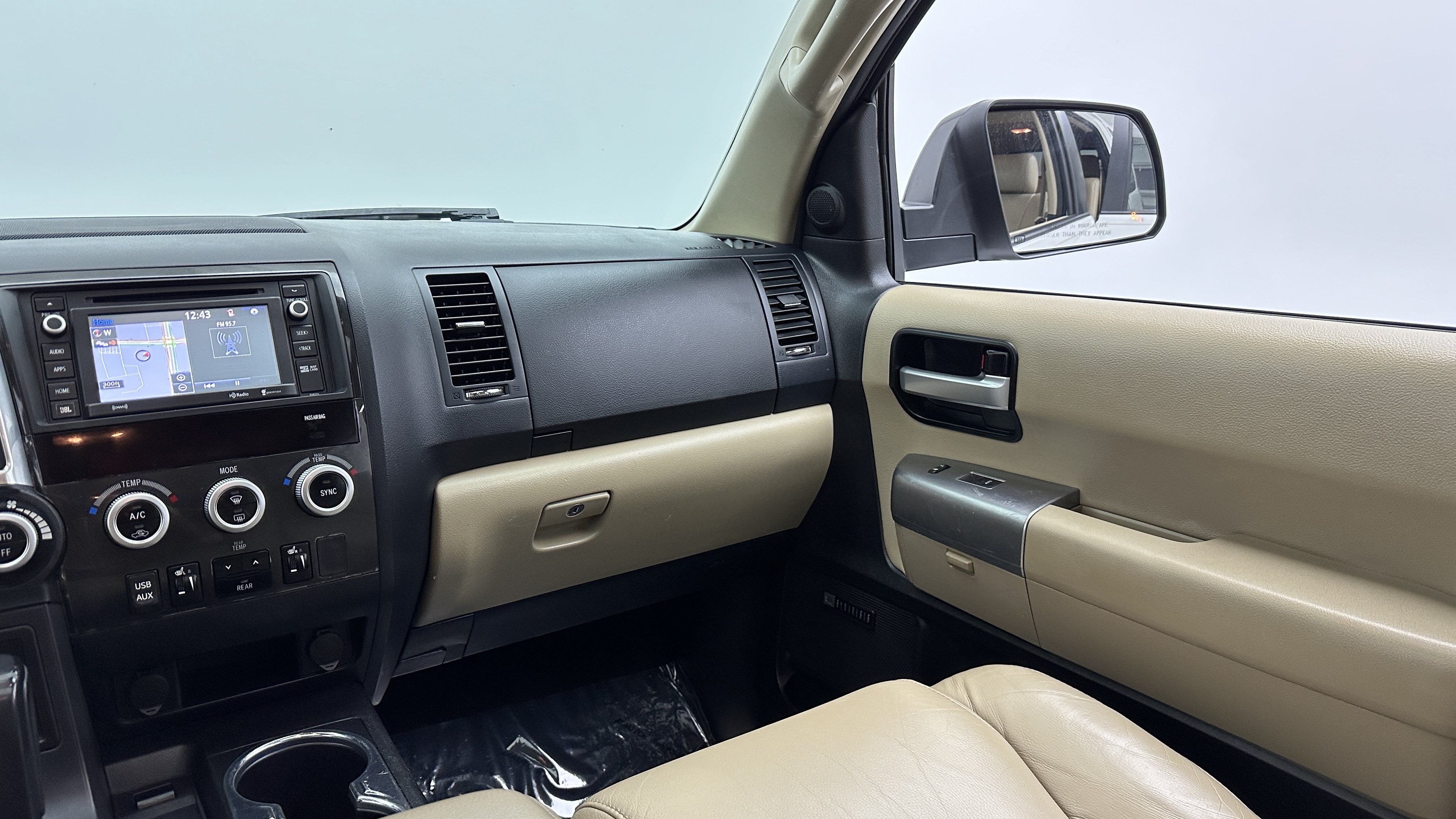 Used 2018 Toyota Sequoia Limited w/ Safety & Convenience Package RWD image 42