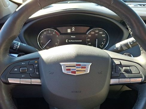 Certified 2021 Cadillac XT4 Luxury w/ Cold Weather Package image 23