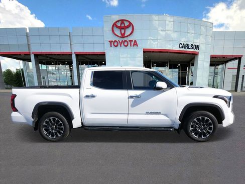 Used 2024 Toyota Tundra Limited AWD/4WD image 4