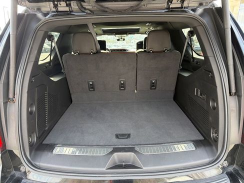 Used 2023 GMC Yukon XL Denali Ultimate image 18