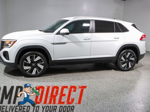 Used 2024 Volkswagen Atlas Cross Sport SE FWD image 10