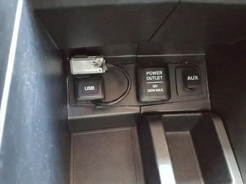 Used 2012 Honda CR-V LX image 24