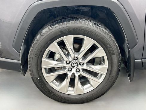 Used 2024 Toyota RAV4 XLE Premium FWD image 28