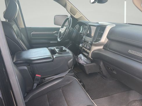 Used 2019 RAM 1500 Laramie AWD/4WD image 4