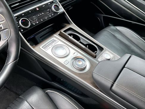 Used 2022 Genesis GV80 2.5T w/ Prestige Package 05 image 14