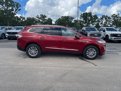 Used 2024 Buick Enclave Premium AWD/4WD image 5