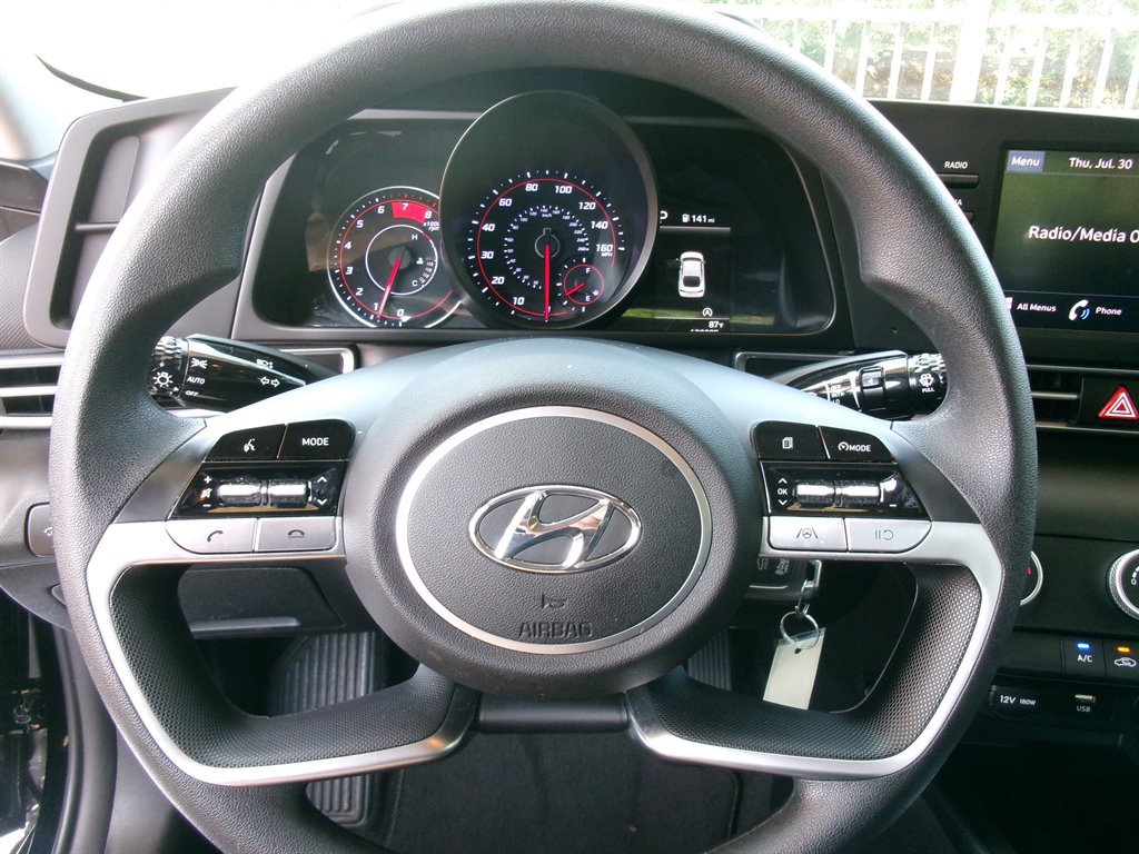 Used 2023 Hyundai Elantra SE FWD image 35