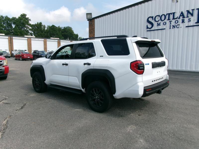 Used 2025 Toyota 4Runner SR5 AWD/4WD image 29
