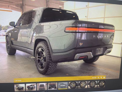 Used 2022 Rivian R1T Adventure image 7