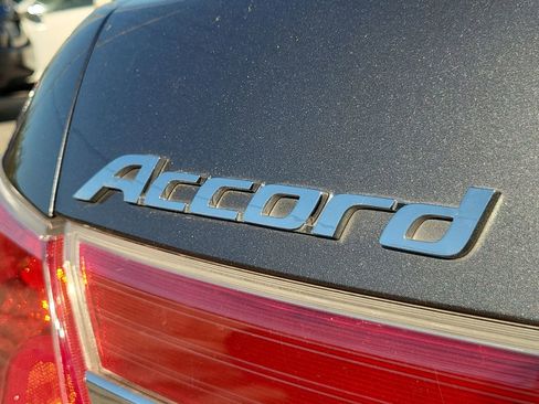 Used 2011 Honda Accord EX-L image 24