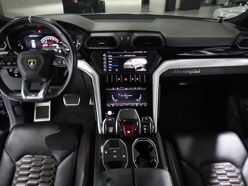 Used 2019 Lamborghini Urus image 28