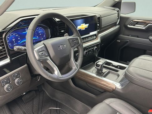 Used 2024 Chevrolet Silverado 1500 RST w/ Convenience Package II AWD/4WD image 13