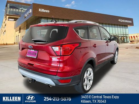 Used 2019 Ford Escape Titanium AWD/4WD image 8