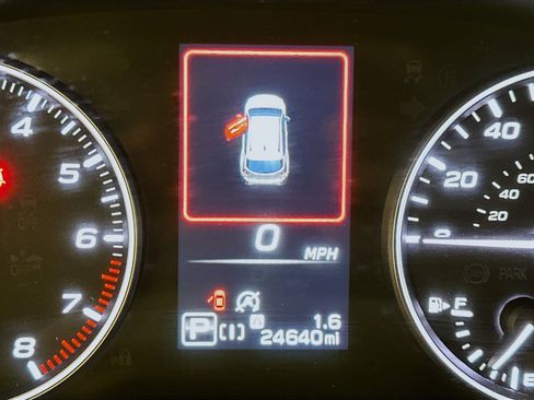 Used 2024 Subaru Crosstrek 2.0i Premium AWD/4WD image 19