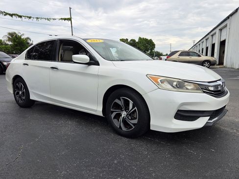 Used 2017 Honda Accord LX image 7