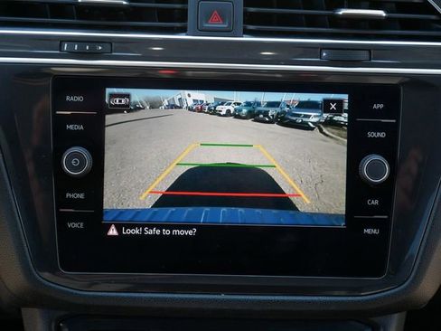 Certified 2023 Volkswagen Tiguan SE AWD/4WD image 29