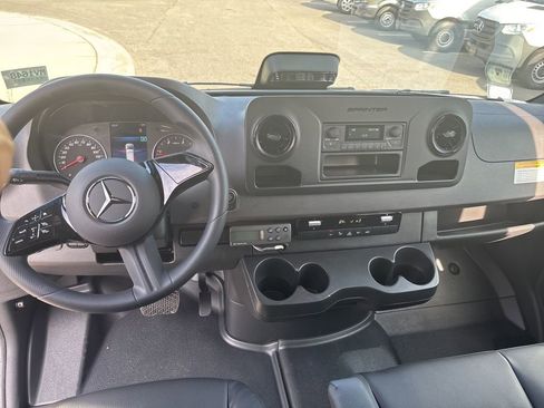 New 2026 Mercedes-Benz Sprinter 2500 image 43