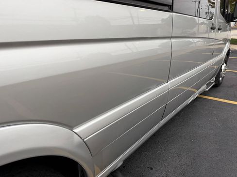 Used 2012 Mercedes-Benz Sprinter 3500 image 21