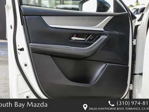 Certified 2025 MAZDA CX-70 3.3 Turbo w/ Preferred Package AWD/4WD image 23
