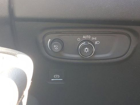 Certified 2019 GMC Terrain SLE FWD image 18