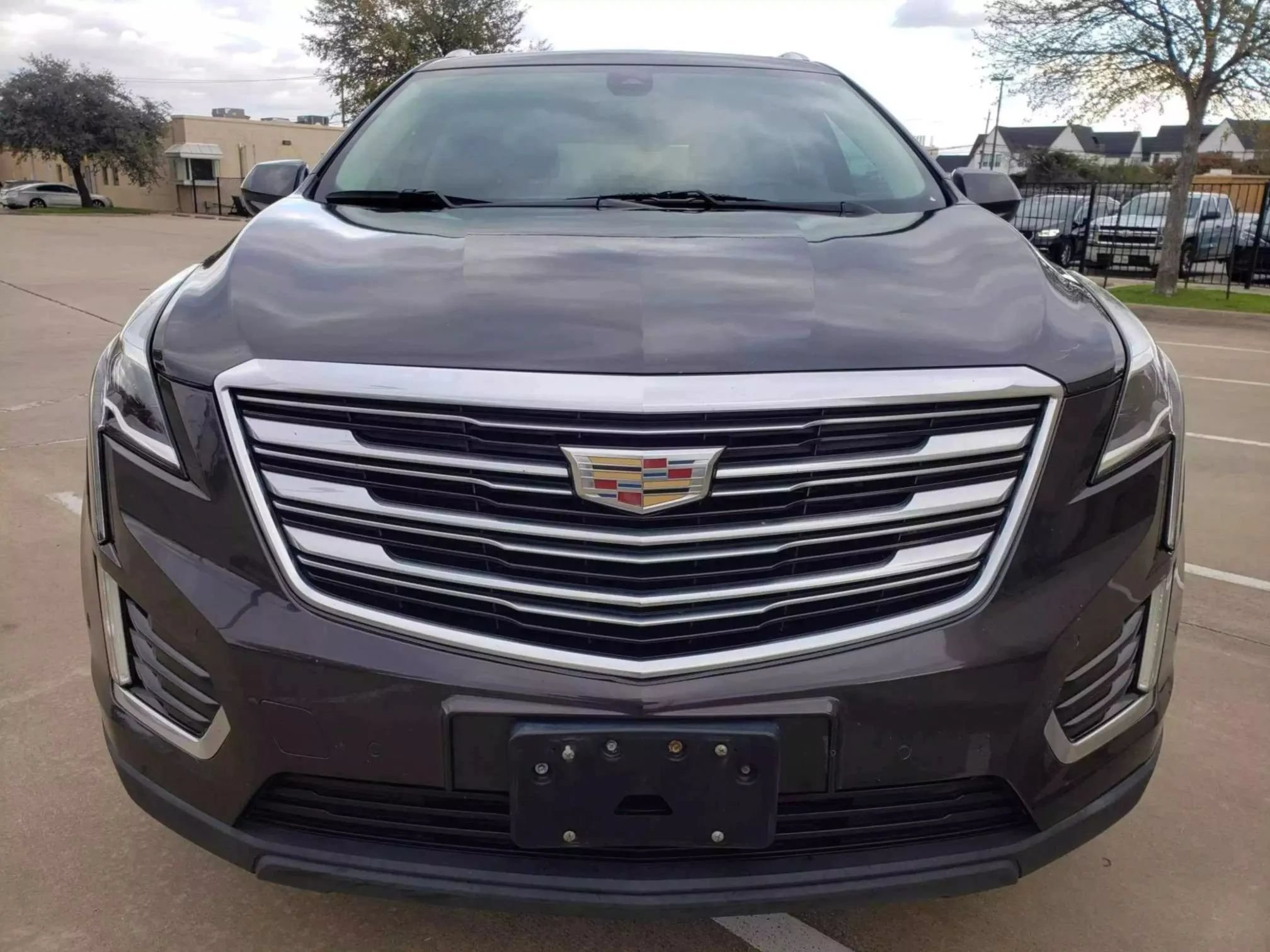 Used 2018 Cadillac XT5 Premium Luxury FWD image 2