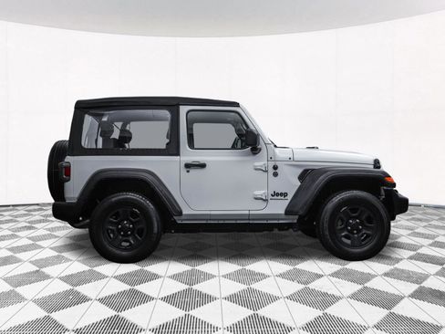 Used 2023 Jeep Wrangler Sport AWD/4WD image 39