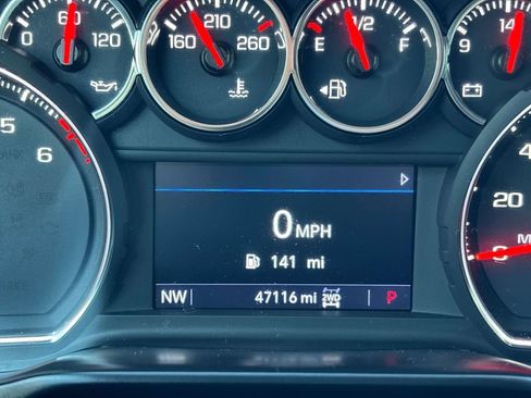 Used 2019 Chevrolet Silverado 1500 LT w/ Convenience Package AWD/4WD image 21