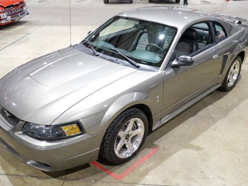 Used 2001 Ford Mustang Cobra image 15