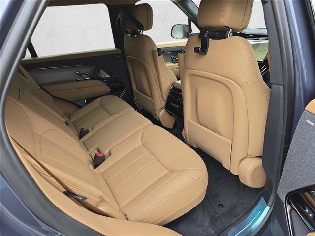 New 2027 Land Rover Range Rover Sport SE AWD/4WD image 11