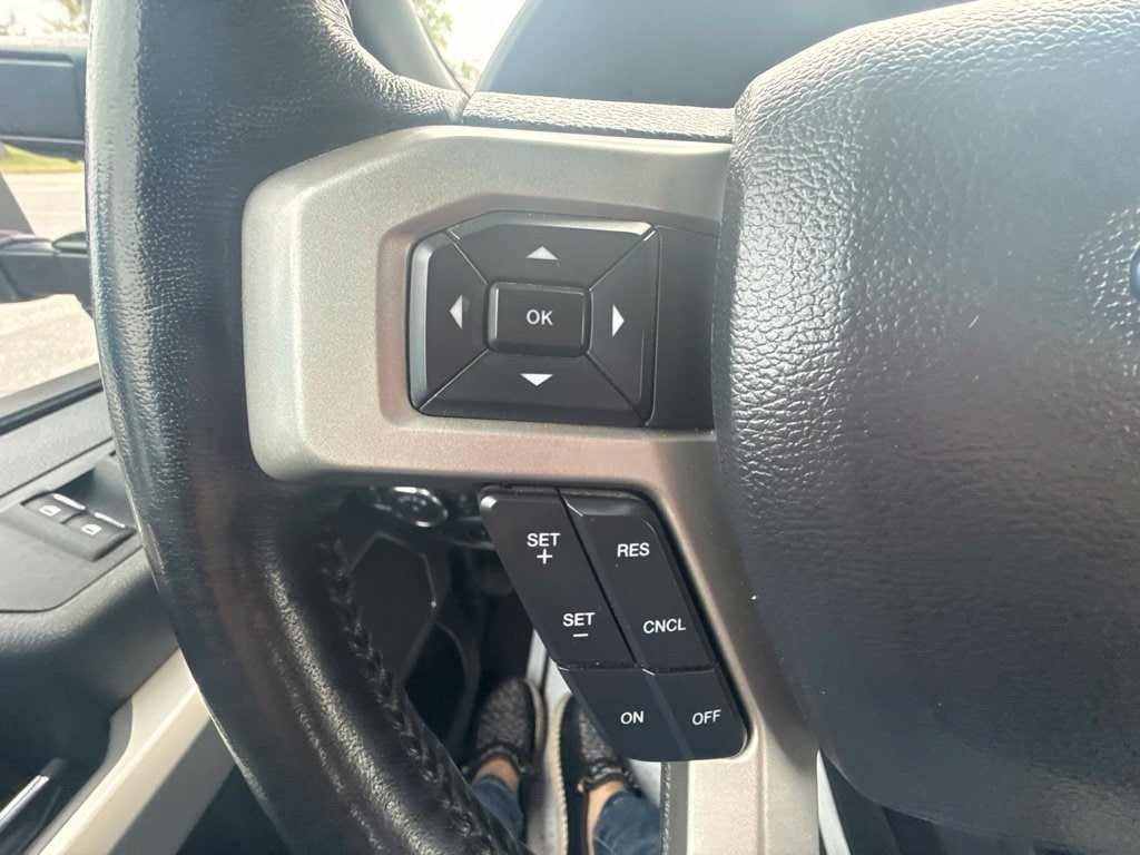 Used 2022 Ford F350 Lariat w/ Lariat Ultimate Package AWD/4WD image 22