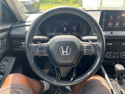 Used 2023 Honda Accord EX-L image 13