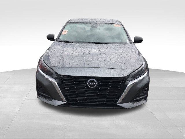 Used 2025 Nissan Altima 2.5 SV FWD image 10