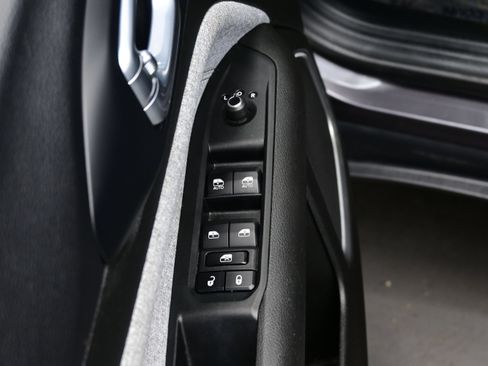 Used 2024 Jeep Compass 4WD image 13