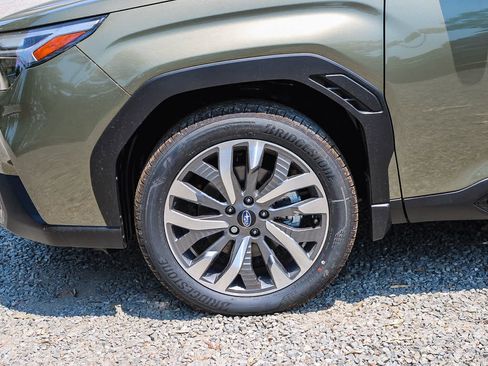 New 2025 Subaru Forester Touring image 9