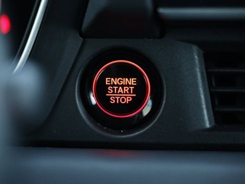 Certified 2025 Honda Pilot EX-L image 38