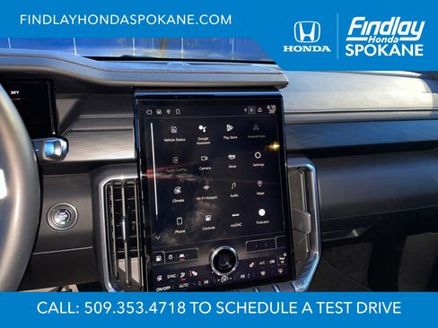 Used 2024 GMC Acadia Elevation image 12